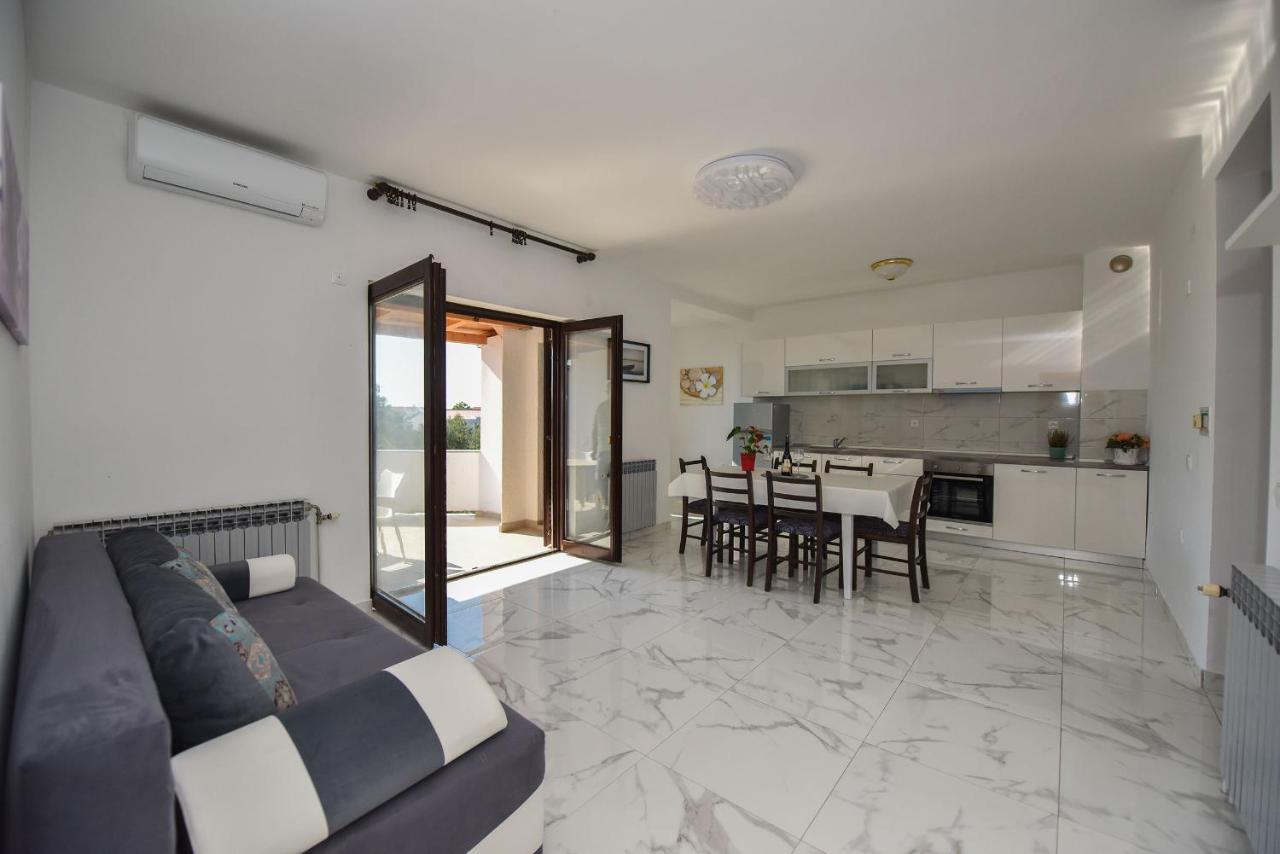 Apartments Villa Daniela Novalja Kültér fotó
